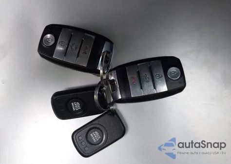 2014 Kia Optima Sx Turbo z USA, uszkodzony, nr VIN 5XXGR4A65EG331192